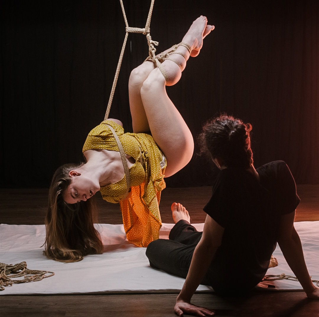 Featured image for “Storytelling with ropes – weekend workshop with Luke Ropes & Kate”